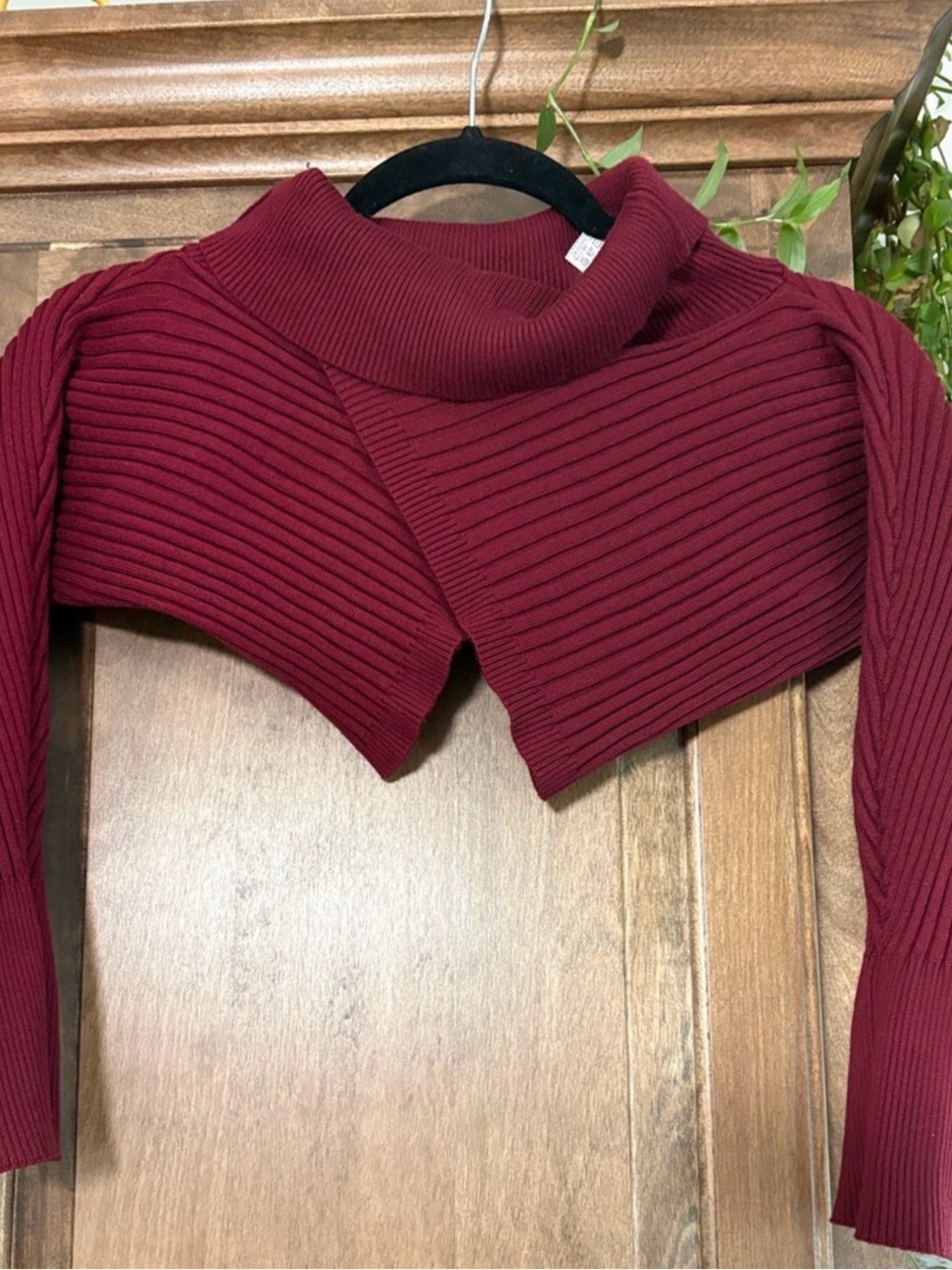Women's Ribbed Crop Sweater - Burgundy layering